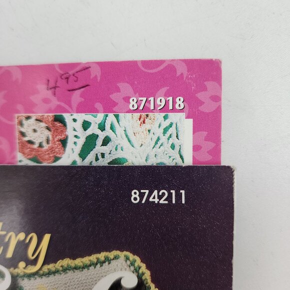 Lot 2 Annies Attic Crochet Pattern Booklet Tapestry Hot Pads & Spring Tablecloth - Picture 10 of 12